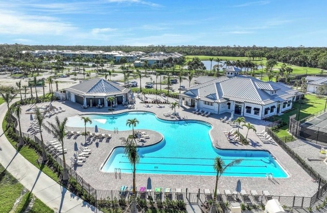 Paradise Palms at Heritage Landing Golf & CC- 2 BR/2 BA 1st Floor Golf Condo