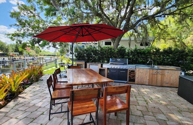 Paradise Place Waterfront RV Site at River Ranch! 445