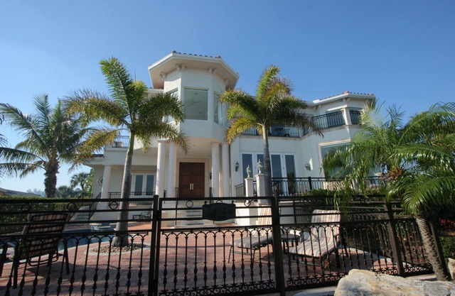 Jessmyth Estate 4 BR + Den / 4. 5 BA House sur Longboat Key par RVA, pour 8 personnes