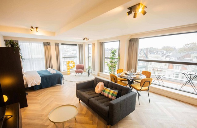 Paradise Serviced studio Apartment (KS71-P)