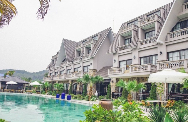 Paradise Soc Son Resort
