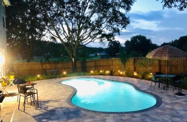 Paradis.... Executive POOL Home