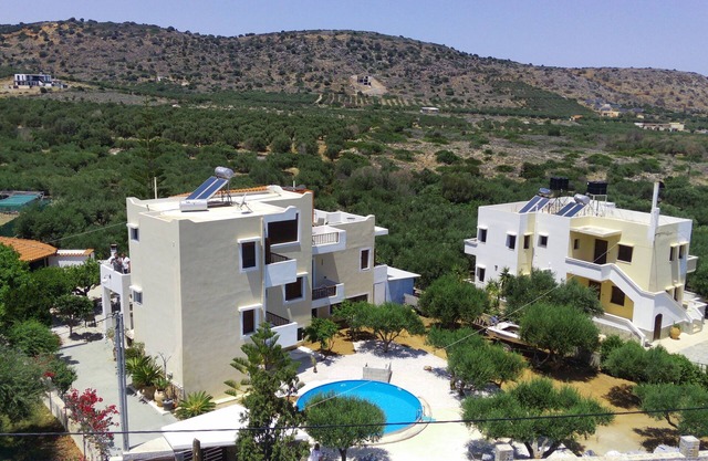 Paralia Apts Stavros
