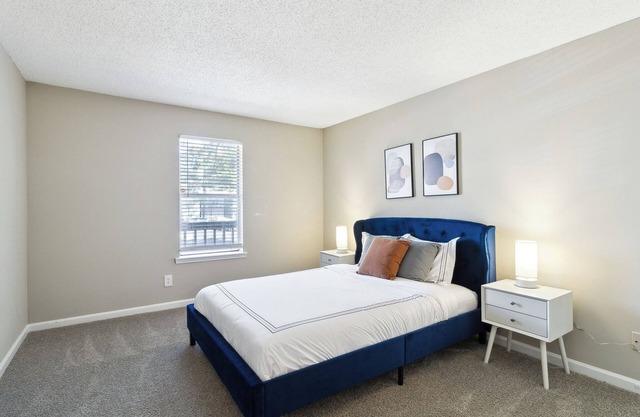 Park at London T2 Spacious 2 Bed 2 Bath