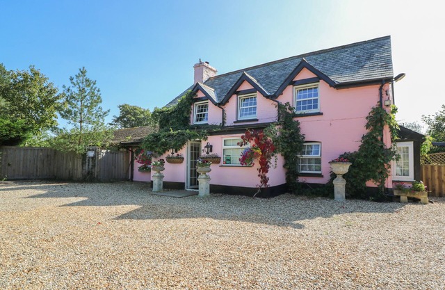 PARK HOUSE, les animaux de compagnie, avec feu ouvert dans Crossgates, Ref 991191