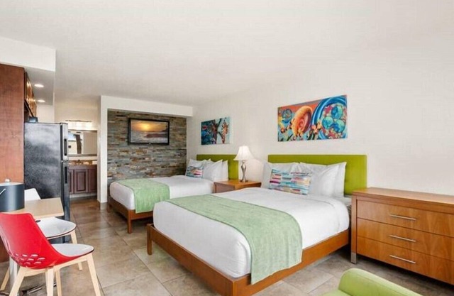 Park Royal Orlando Suite Located in the Entertainment District