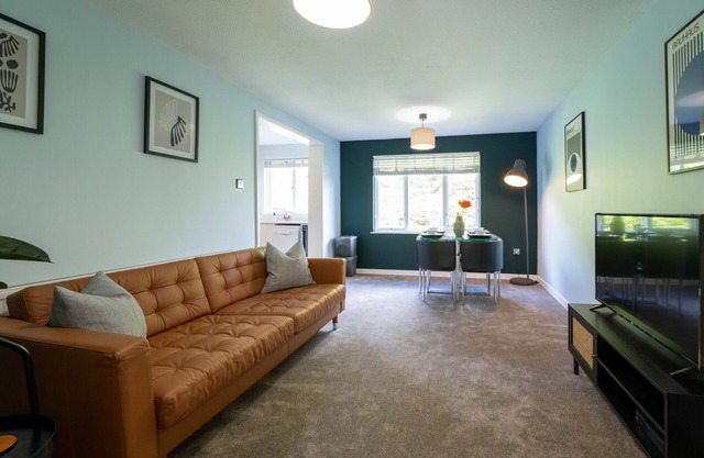 de Luxe-Vue sur Jardin-Appartement-Douche-2 bed 1 bath apartment