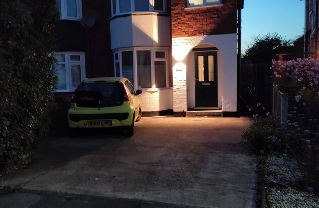 Parkdale-2 Bedroom House in Sheldon Birmingham