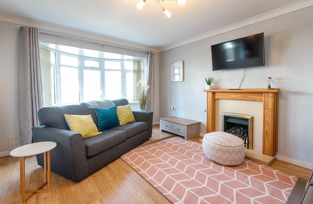 Parking, Garden, En-Suite & Tv's in all Rooms!
