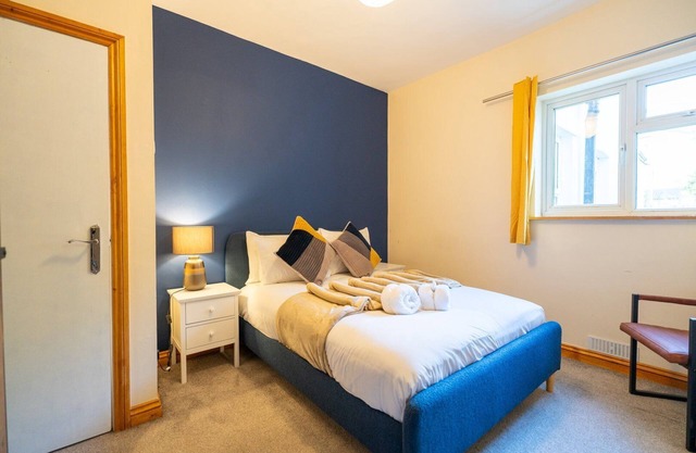 Stylish Bristol Retreat - 2-Bedroom Home in Easton