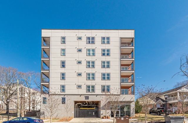 PARKside.101 Retreat: Stylish 2-Bedroom + 2-Bath Condo in Atlanta - Old 4th Ward