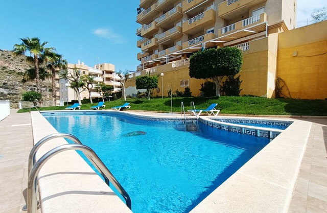 Appartement rez de chaussée, vue sur la mer, parking, piscine commune