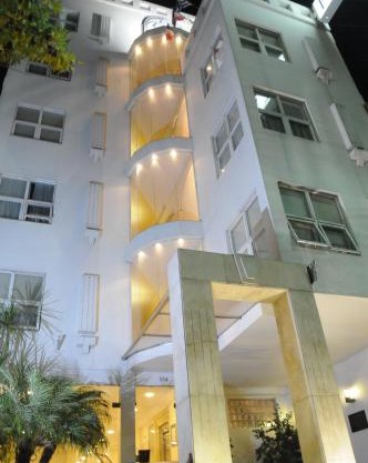 Parra Hotel & Suites