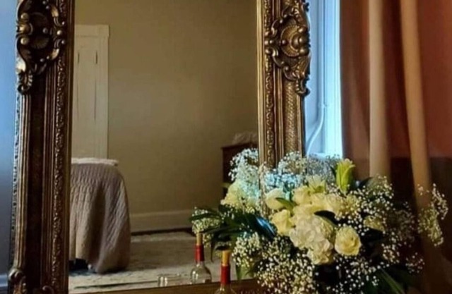 Parsonage of Paris in the heart of Horse Country - 15 min from Lexington, KY
