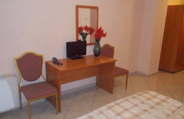 CHAMBRE PARTENIO - ROYAL HOTEL