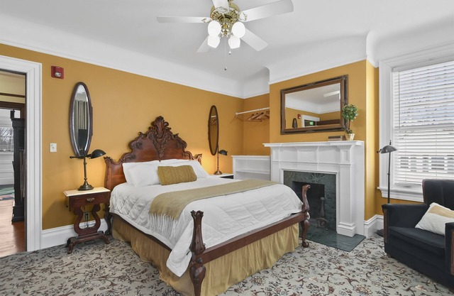 Pasfield House Historic Mansion: The George Suite