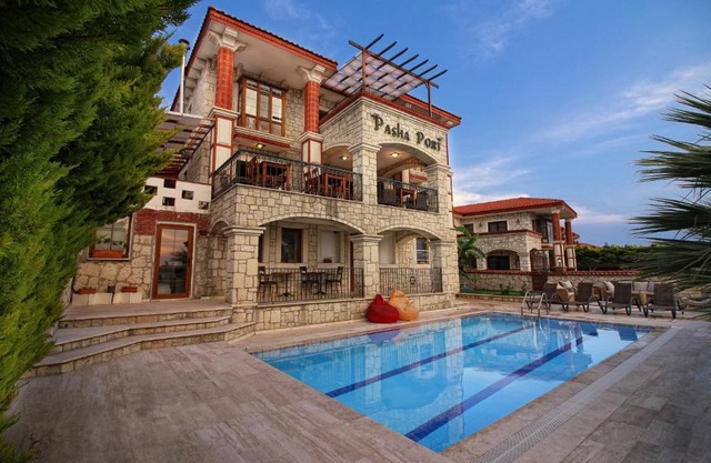Pasha Port Hotel & Restaurant