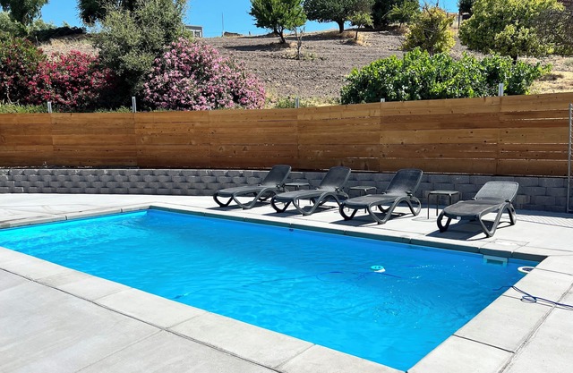 PASO PANORAMA- Private Swimming Pool, Hot Tub & Game Room