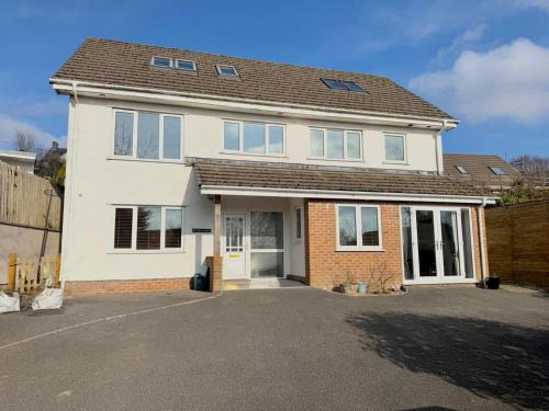 Pass the Keys Countryside Retreat in Reynoldston Gower, Sleeps 10