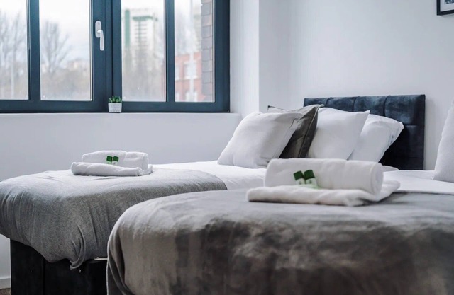 Pass the Keys | Fab 2 Bed Apt in Mill Conversion