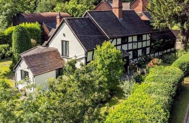 Pass the Keys | Grade II listed black and white timber framed home