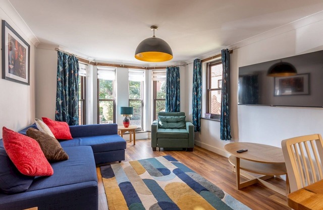 Pass the Keys | Cosy flat next to the seafront