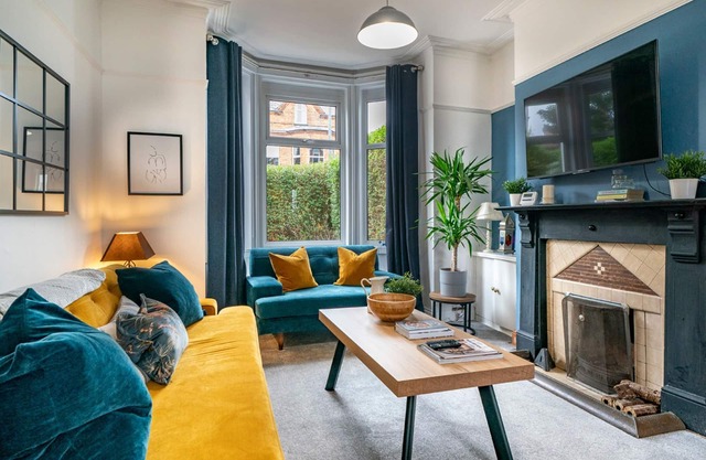Pass the Keys | Gorgeous 4 Bedroom Home 7 Min from City Centre