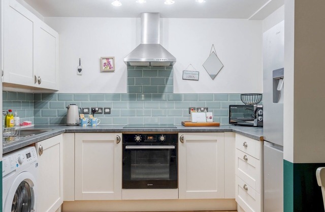 Pass the Keys | Liverpool 1. Central 2 Bed Flat, Near Everything!