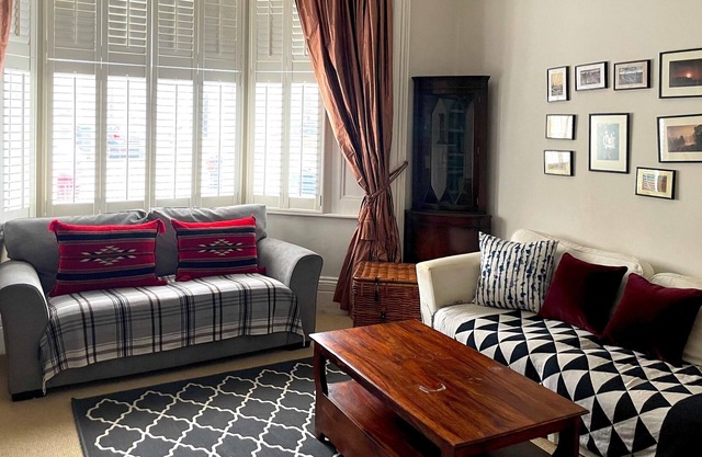 Pass the Keys | Lovely 2BR Flat with Garden & Private Parking