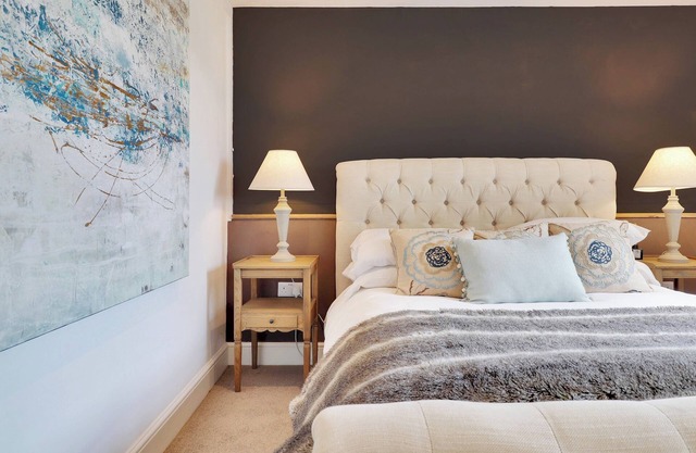 Pass the Keys | Lovely Countryside Barn Conversion Cottage