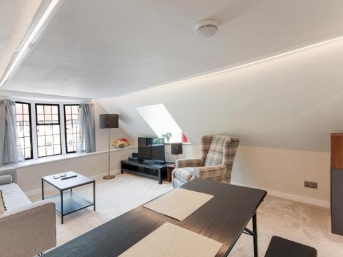 Pass the Keys Newly renovated flat Sevenoaks High Street
