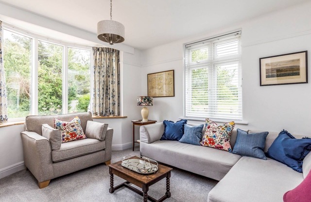 Pass the Keys | Pretty Three Bedroomed home near the Beach