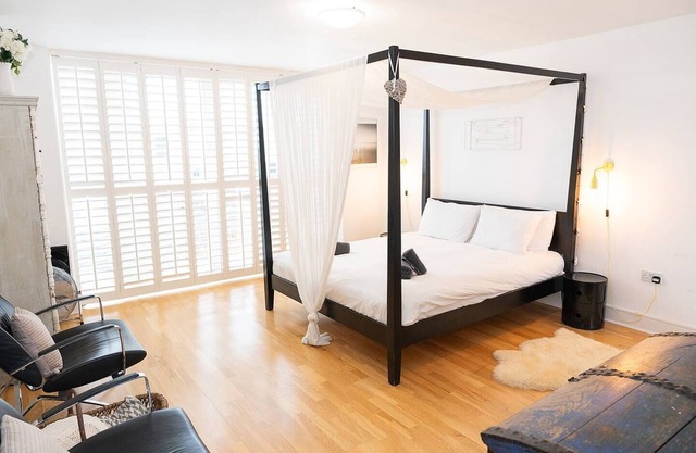 Pass the Keys | Royal Sands - A Beachside Haven