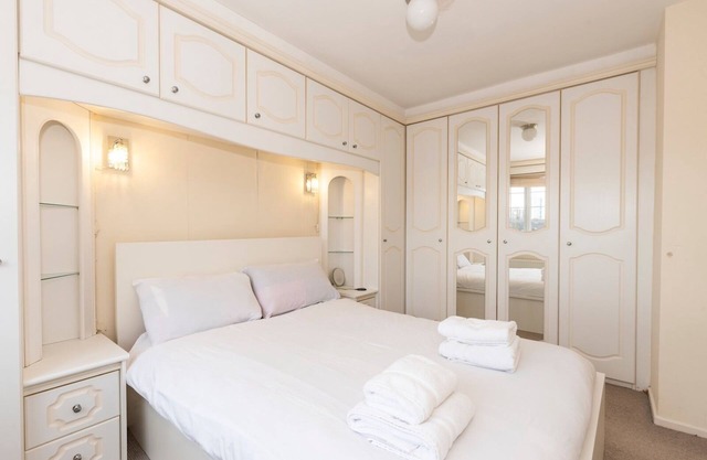 Pass the Keys | Spacious 3-Bed Home / Woolwich / O2 & Crossrail