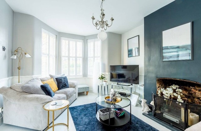 Pass the Keys | Stunning 2BR house with garden