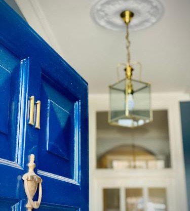 Pass the Keys Superbly Located Handsome Georgian Townhouse