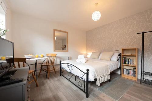 Pass the Keys The White House Holiday Cottage