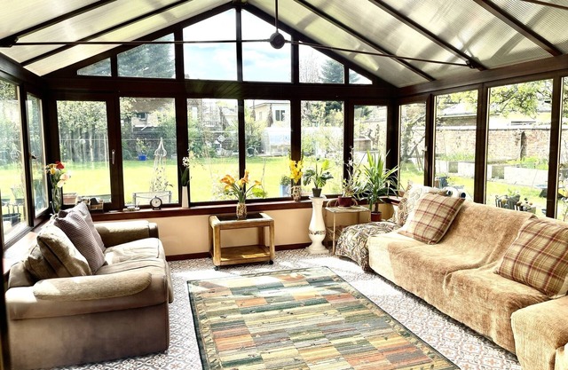 Pass the Keys | Traditional 5 Bed Bellahouston Glasgow Sleeps 10