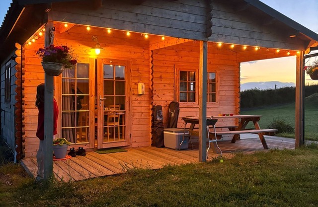 Pastures Green (Oak Tree Lane) Gorgeous rustic charm
