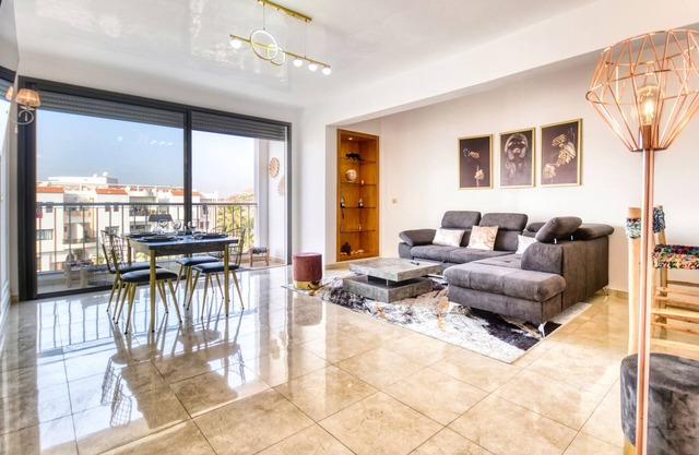 Paternelle Palace Luxe for 4 or 5 PAX