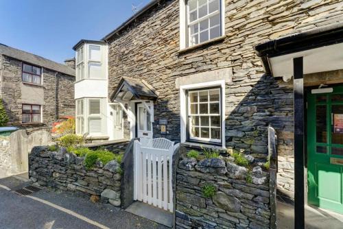 Pavement Cottage