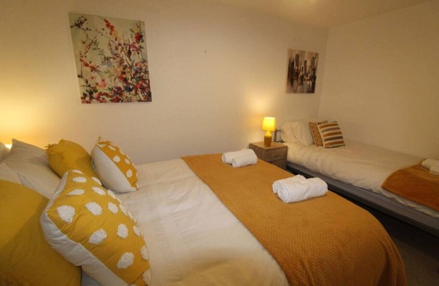 Pavement House - Sutton- In- Ashfield