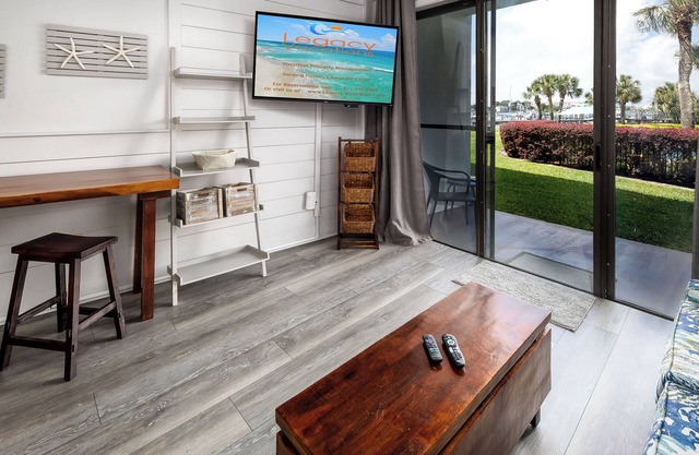 PB A108 - High-End Luxury Poolside Studio Condo at Great Rates!