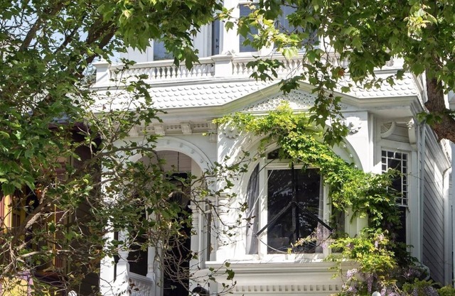 Exquis Grand Victorian