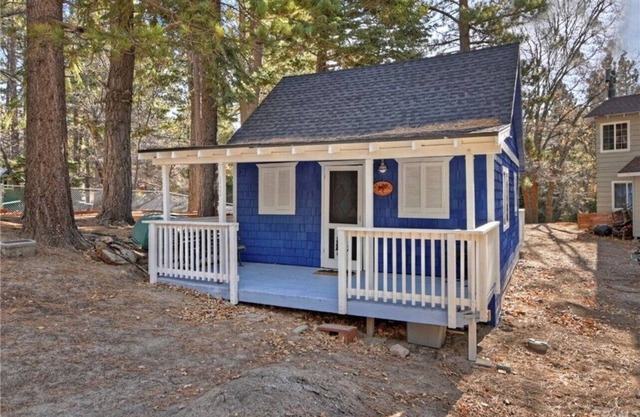 Peaceful 1-bedroom cabin in Green Valley Lake