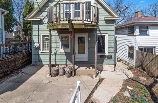 Peaceful 1 Bedroom in Bayview!
