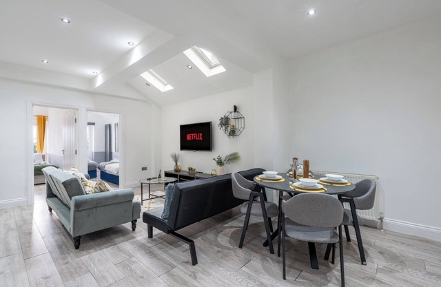 London Charm House near Tube Station