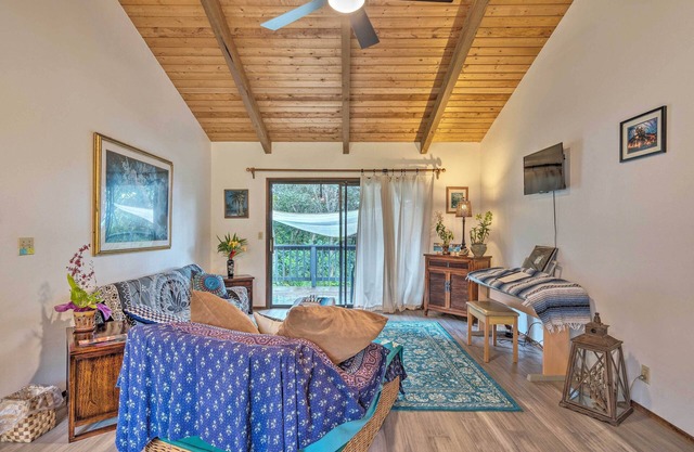 NOUVEAU! Naalehu Home w / Deck -Mins à Black Sand Beach