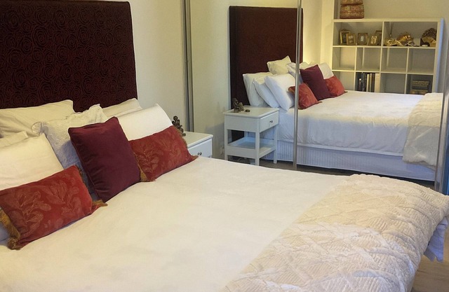 Peaceful Apartment- only a stone’s throw from the beach