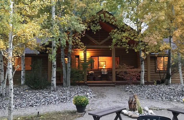 Paisible et belle Idaho Log Lodge w / activités